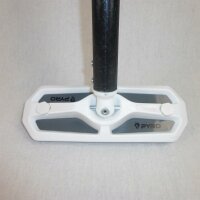 Curlingbesen mit Pyrokopf