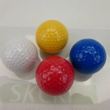 Adventure Golfball in vier Farben weiss
